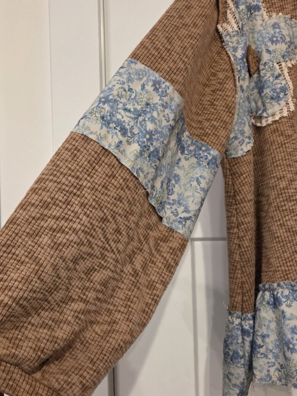 84. POL Waffle/Patchwork Sweatshirt - Picture 3 of 4